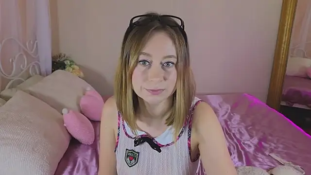 BrookeEvans online show from March 4, 3:48 pm