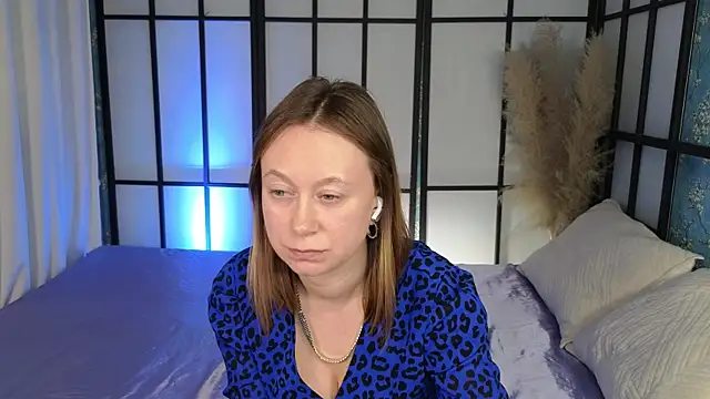 BrookeEvans online show from March 8, 12:11 am