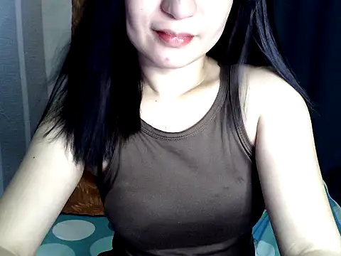 Snapshot of Mia_2022 chatting on May 11, 7:14 am Mia 2022 online show from May 11, 7:14 am