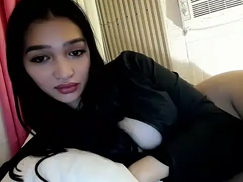 Snapshot of _caroline69 chatting on January 28, 4:18 am caroline69 online show from January 28, 4:18 am
