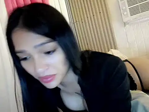 Snapshot of _caroline69 chatting on February 16, 3:47 am caroline69 online show from February 16, 3:47 am