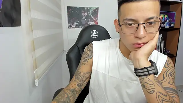 SIXXTOLOVE18 online show from March 4, 8:38 pm