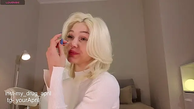 MyApril online show from December 13, 10:26 pm