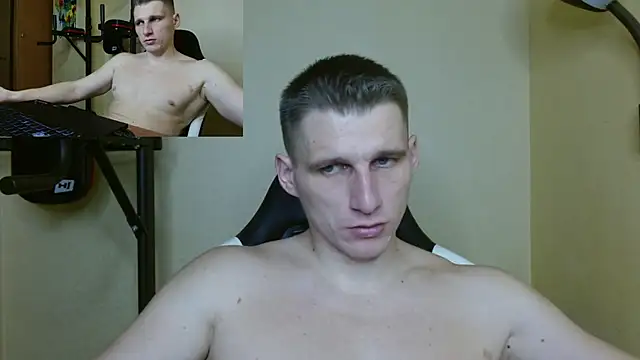 Snapshot of PoliglotJoe chatting on December 17, 4:21 pm PoliglotJoe online show from December 17, 4:21 pm