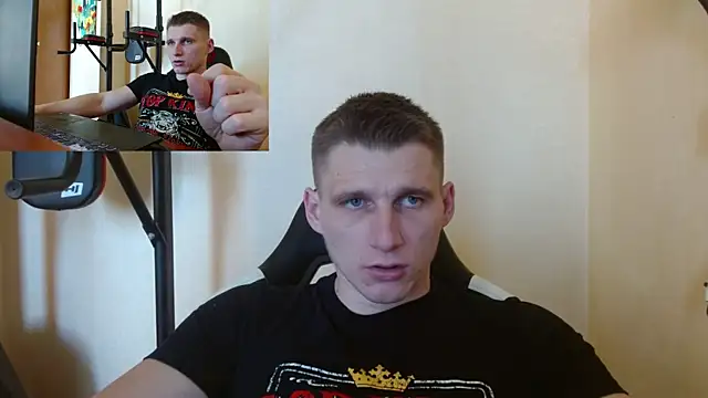 Snapshot of PoliglotJoe chatting on December 20, 9:54 am PoliglotJoe online show from December 20, 9:54 am