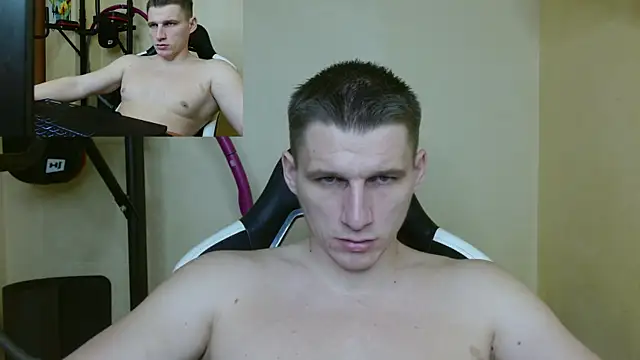 Snapshot of PoliglotJoe chatting on December 31, 1:26 am PoliglotJoe online show from December 31, 1:26 am