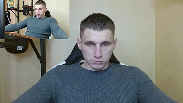 Snapshot of PoliglotJoe chatting on January 7, 10:01 am PoliglotJoe online show from January 7, 10:01 am