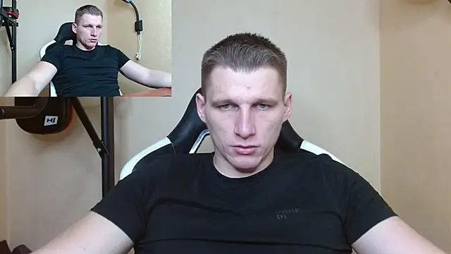 Snapshot of PoliglotJoe chatting on January 13, 8:26 am PoliglotJoe online show from January 13, 8:26 am