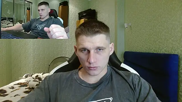 Snapshot of PoliglotJoe chatting on January 19, 9:34 pm PoliglotJoe online show from January 19, 9:34 pm