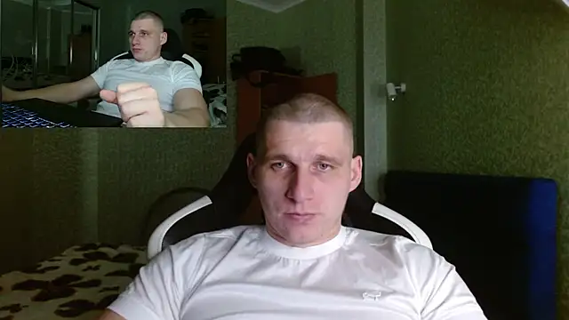 Snapshot of PoliglotJoe chatting on January 24, 8:11 pm PoliglotJoe online show from January 24, 8:11 pm