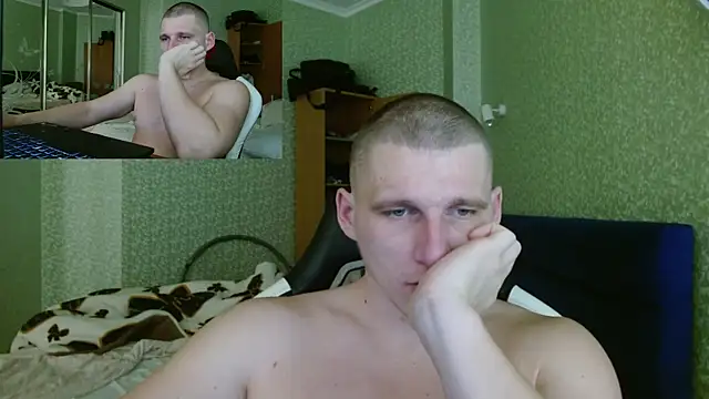 Snapshot of PoliglotJoe chatting on January 25, 10:19 am PoliglotJoe online show from January 25, 10:19 am