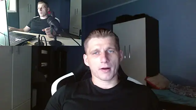 Snapshot of PoliglotJoe chatting on September 9, 8:30 pm PoliglotJoe online show from September 9, 8:30 pm