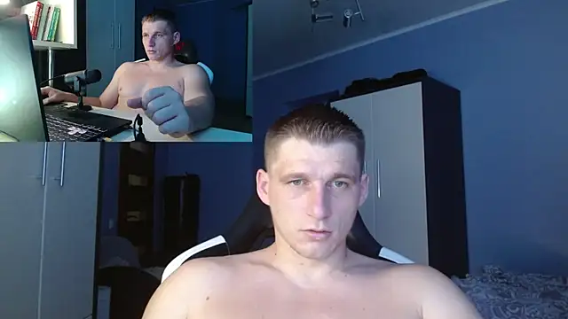 Snapshot of PoliglotJoe chatting on September 15, 2:28 pm PoliglotJoe online show from September 15, 2:28 pm