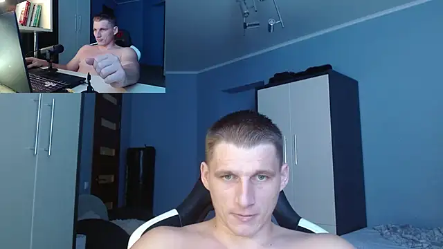 Snapshot of PoliglotJoe chatting on September 17, 7:32 am PoliglotJoe online show from September 17, 7:32 am