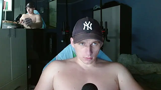 Snapshot of PoliglotJoe chatting on October 11, 3:21 pm PoliglotJoe online show from October 11, 3:21 pm