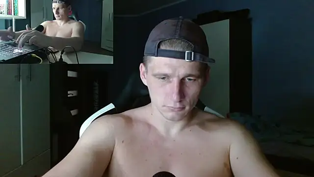 Snapshot of PoliglotJoe chatting on October 21, 10:54 pm PoliglotJoe online show from October 21, 10:54 pm