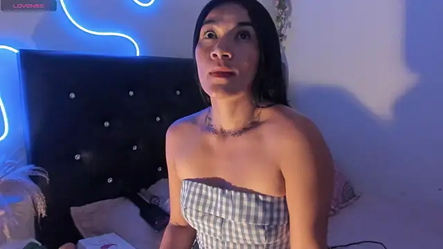 bonie lov online show from July 30, 3:16 am