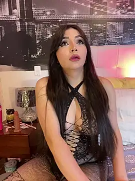 Snapshot of KateLatorre chatting on February 22, 11:13 pm KateLatorre online show from February 22, 11:13 pm