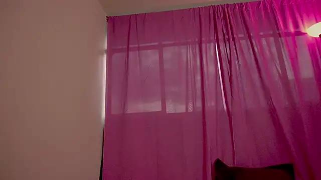 Snapshot of HannaMoom chatting on May 22, 11:10 pm HannaMoom online show from May 22, 11:10 pm