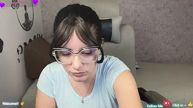 blue  moon  online show from January 6, 4:04 am