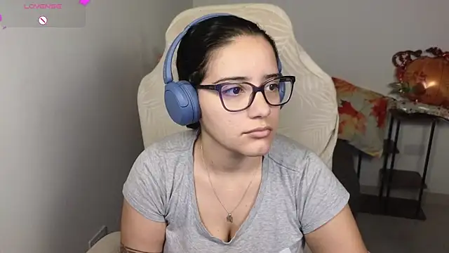 blue  moon  online show from November 29, 6:22 pm