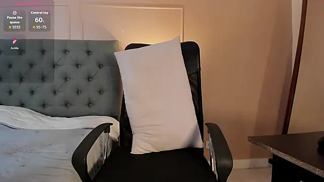 Sweet Alessandre online show from March 19, 8:02 pm