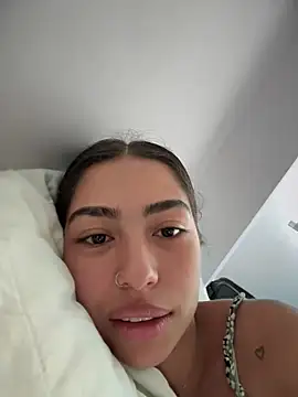 Snapshot of samantha_bss chatting on December 19, 4:35 pm samantha bss online show from December 19, 4:35 pm