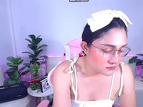 plysaithailand online show from October 28, 12:30 pm