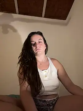 Snapshot of indierotic chatting on January 17, 4:17 am indierotic online show from January 17, 4:17 am