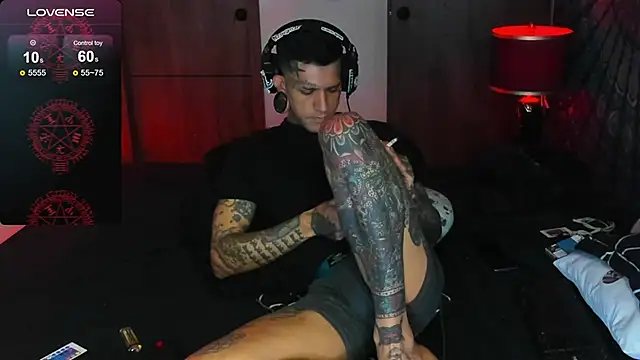 josh  ackerman online show from December 17, 6:36 pm