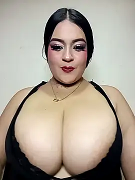 NatashaaBerry online show from July 31, 4:23 am