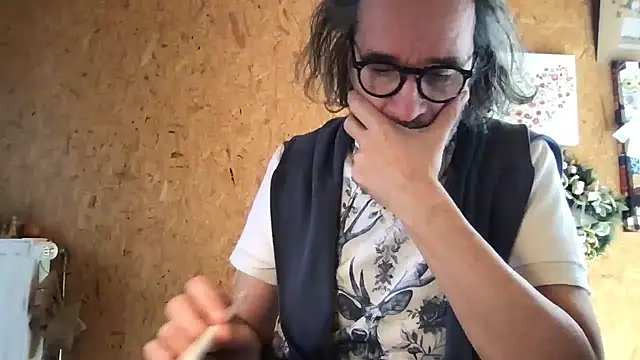 GioApri online show from March 6, 12:45 pm