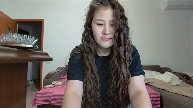 Riz girl online show from October 11, 12:15 pm