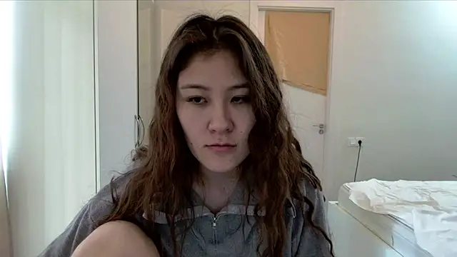 Snapshot of Riz_girl chatting on February 13, 10:22 am Riz girl online show from February 13, 10:22 am