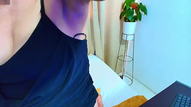 Snapshot of yulina_xue chatting on September 29, 9:19 pm yulina xue online show from September 29, 9:19 pm