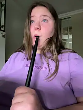 remirann  online show from January 6, 6:41 pm