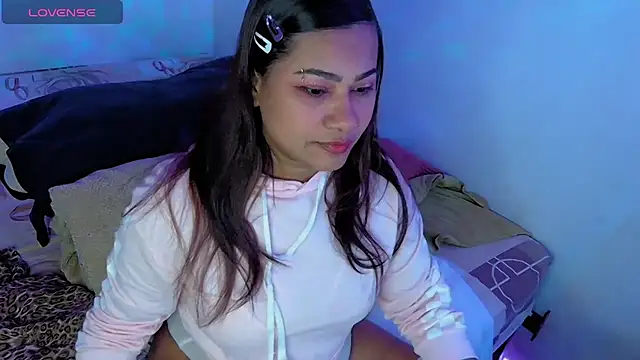 kiarybell   online show from October 24, 4:53 am