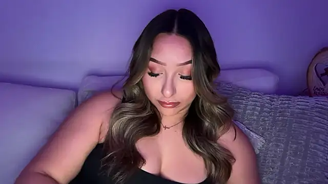 lustfulsmiles online show from April 7, 12:05 pm