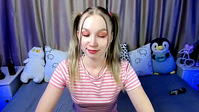 LilyStarlight online show from December 9, 6:55 am