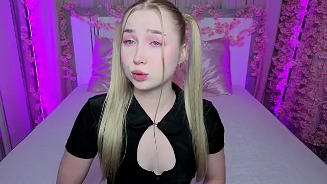 LilyStarlight online show from June 13, 4:21 am