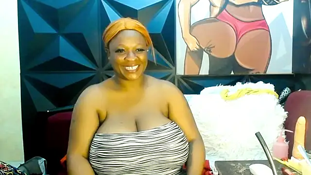 Snapshot of Ebonyfancyface chatting on April 15, 7:15 am Ebonyfancyface online show from April 15, 7:15 am