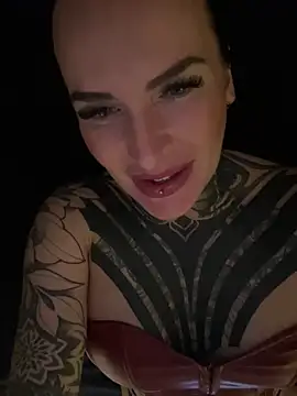 InkedBiitch online show from December 24, 7:28 am