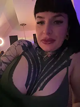 InkedBiitch online show from February 12, 5:15 am