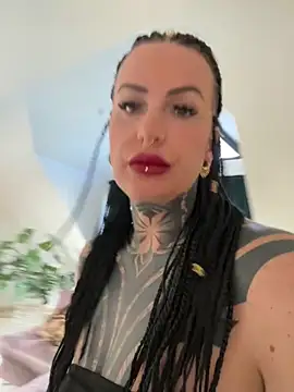 Snapshot of InkedBiitch chatting on March 23, 7:12 am InkedBiitch online show from March 23, 7:12 am