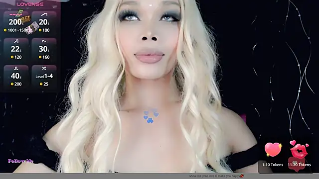 Snapshot of sugar_bbyxx chatting on December 19, 2:35 pm sugar bbyxx online show from December 19, 2:35 pm