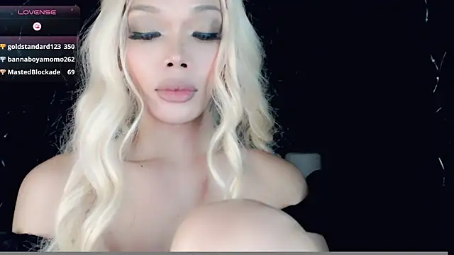Snapshot of sugar_bbyxx chatting on December 28, 11:52 am sugar bbyxx online show from December 28, 11:52 am