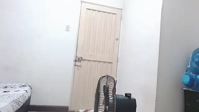 Snapshot of hot_and_naughty_latin chatting on March 21, 8:45 pm hot and naughty latin online show from March 21, 8:45 pm