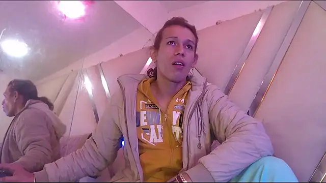 Snapshot of StefyFerrer chatting on February 12, 3:23 am StefyFerrer online show from February 12, 3:23 am