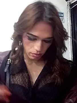 Snapshot of StefyFerrer chatting on May 9, 12:16 am StefyFerrer online show from May 9, 12:16 am