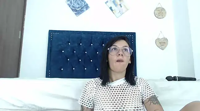 QueenSquirt  online show from January 22, 8:06 pm